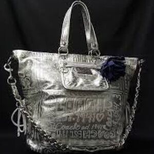 Coach Poppy Silver Spotlight Limited Edition Story Patch Leather Bag  RARE 15899